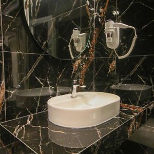 Camera standard con letto king size